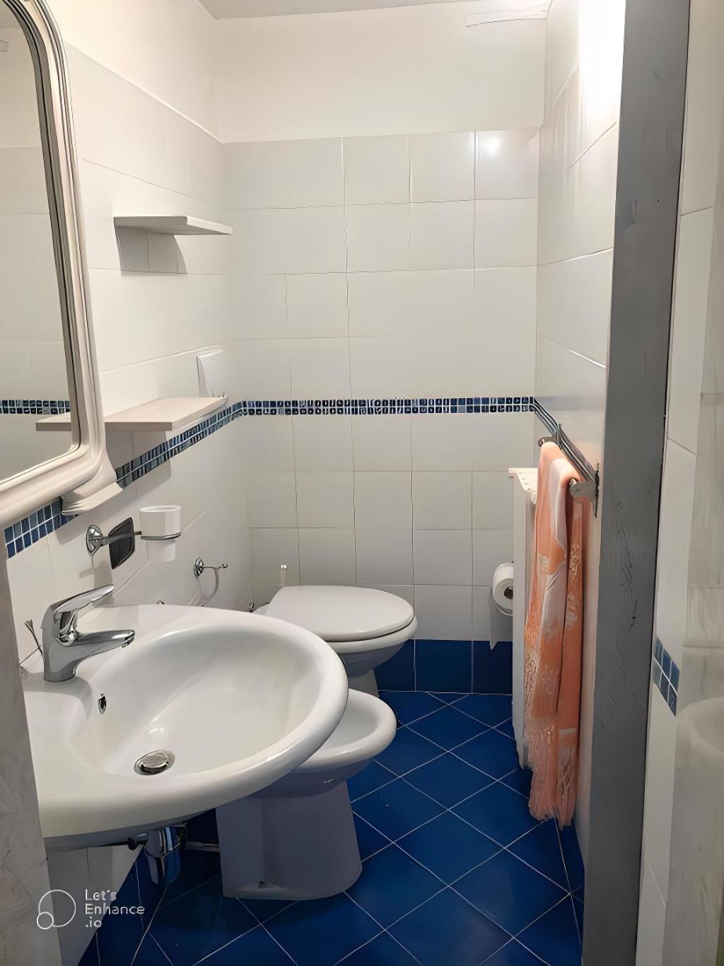 Sea Breeze Villa - Luna Apartment Bari Ngoại thất bức ảnh